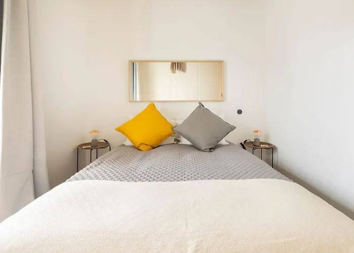 Majestic W/ Patio By Lovelystay * Lisboa