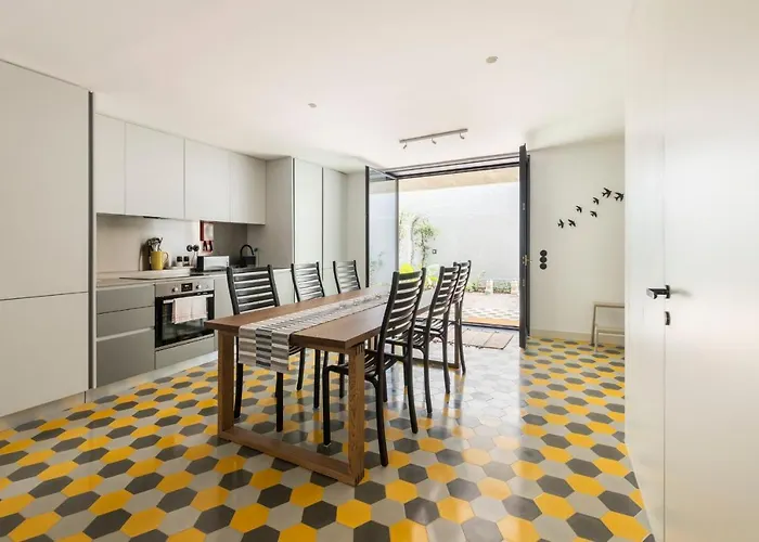 Διαμέρισμα Majestic W/ Patio By Lovelystay *